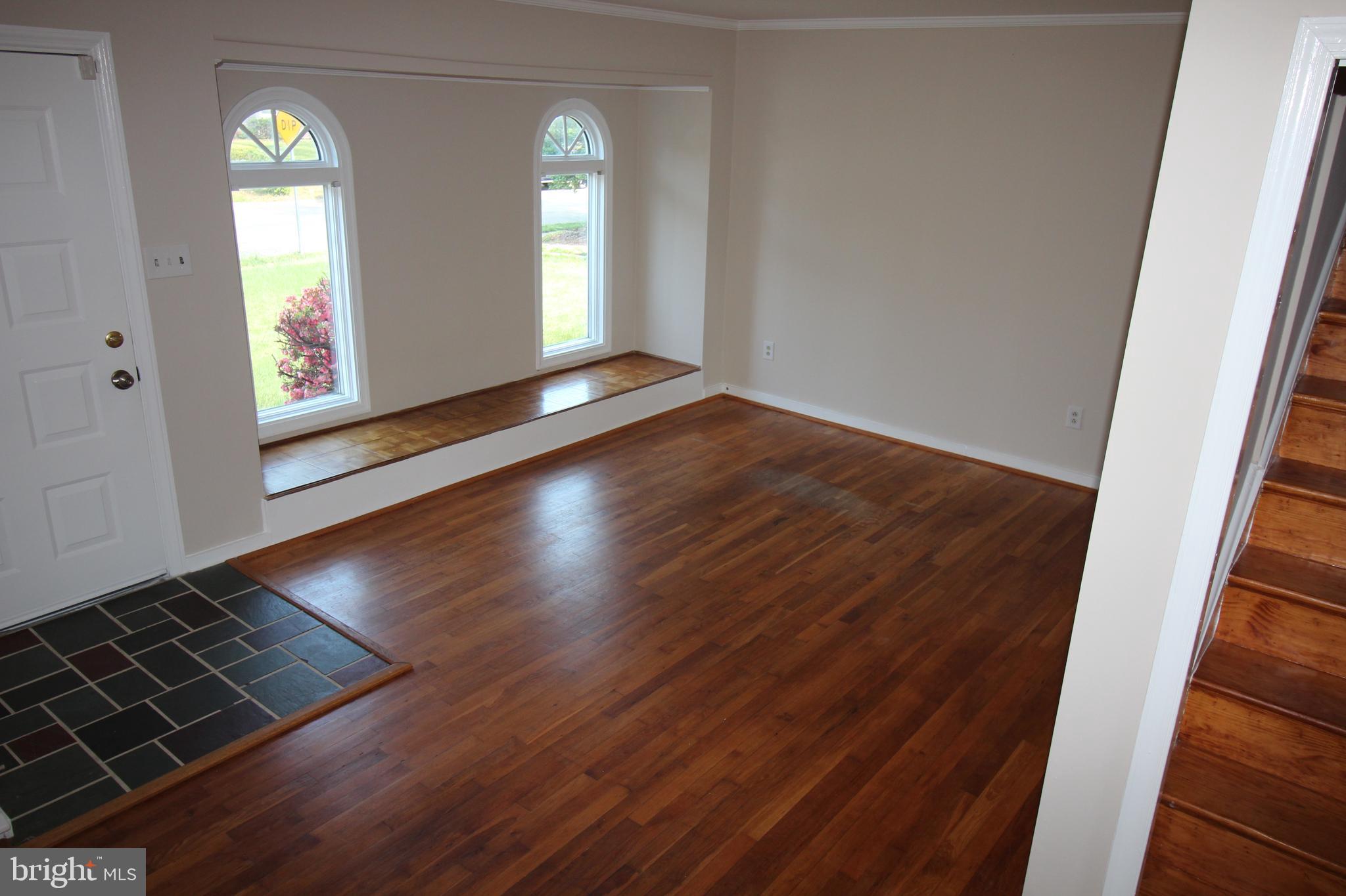 BUCKNELL MANOR - Residential