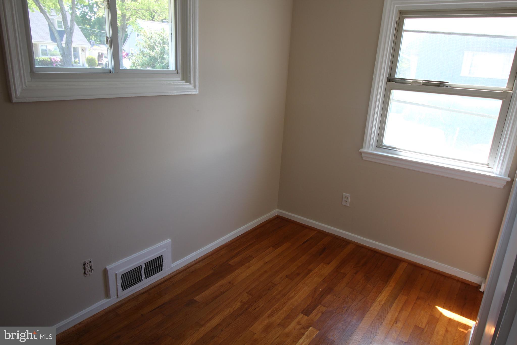 BUCKNELL MANOR - Residential