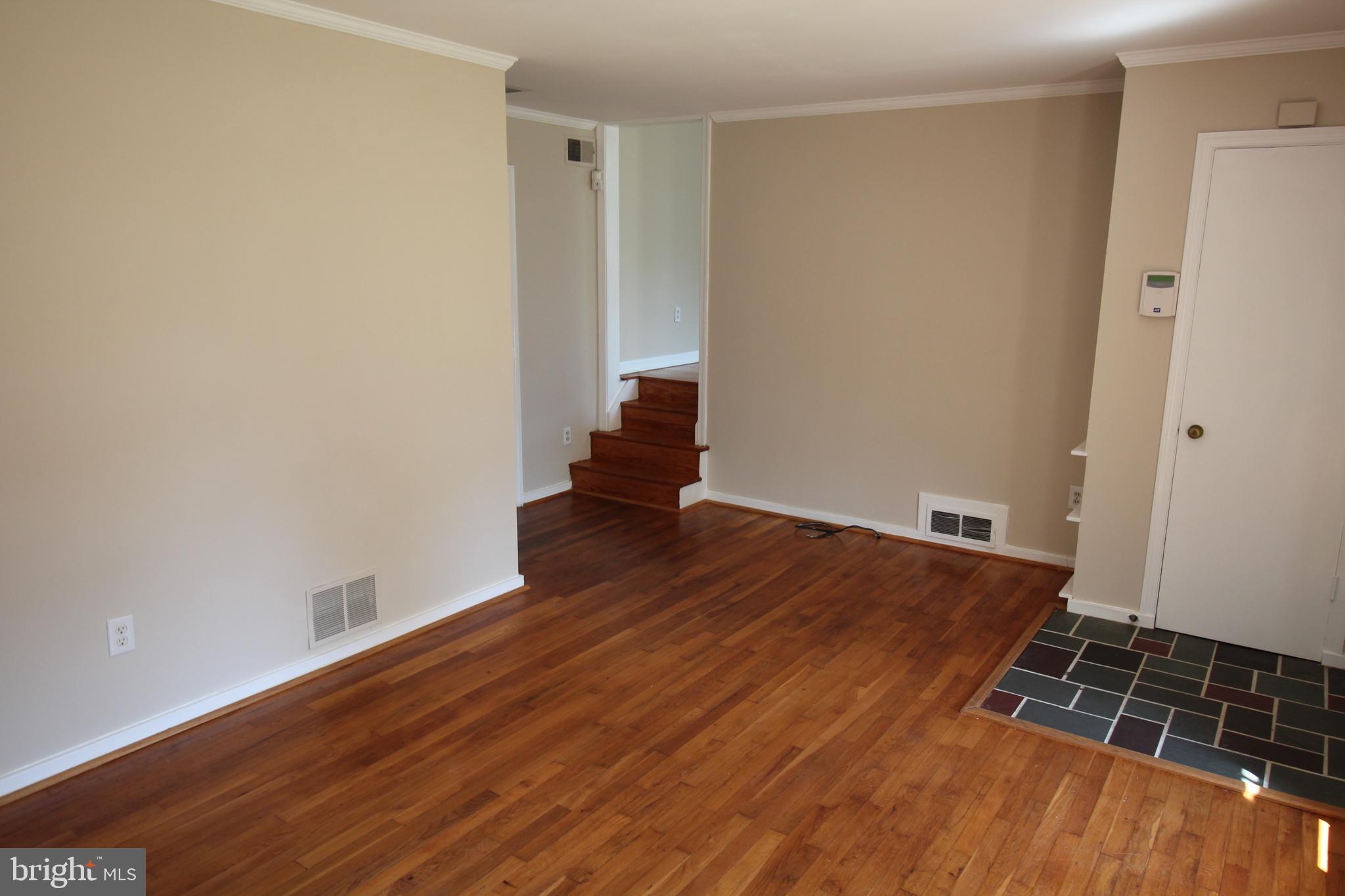 BUCKNELL MANOR - Residential