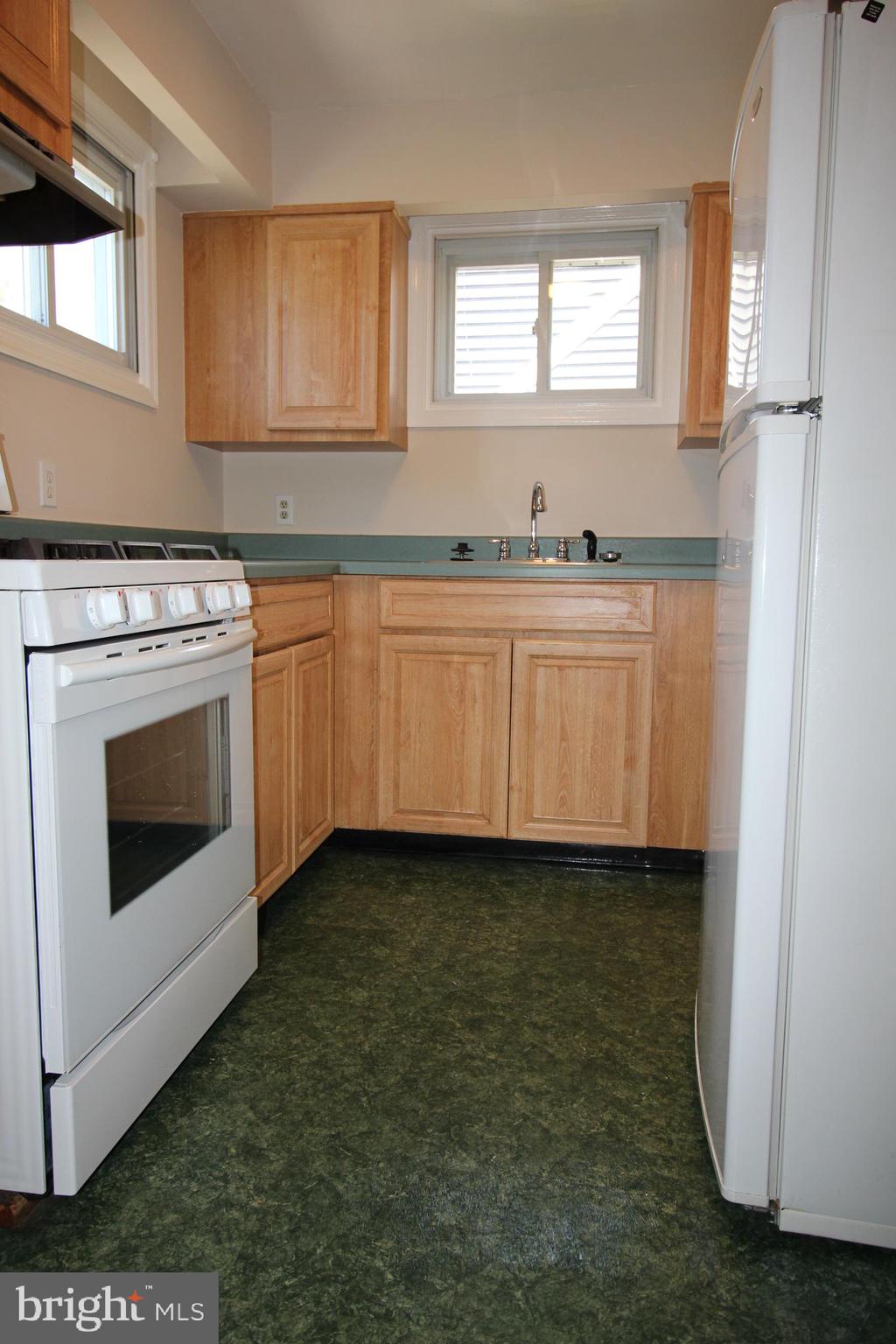 BUCKNELL MANOR - Residential