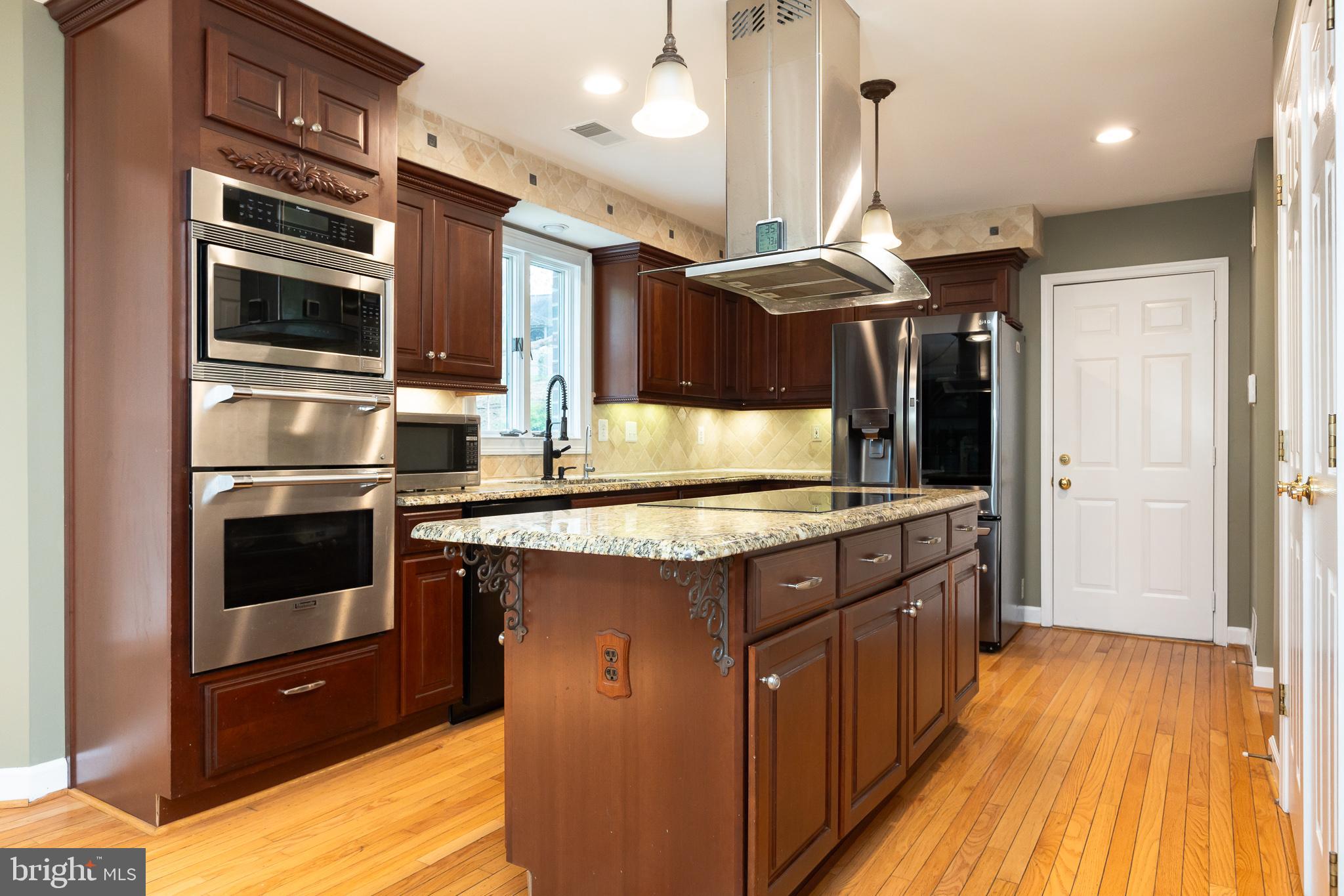 CLARKSVILLE HUNT - Residential