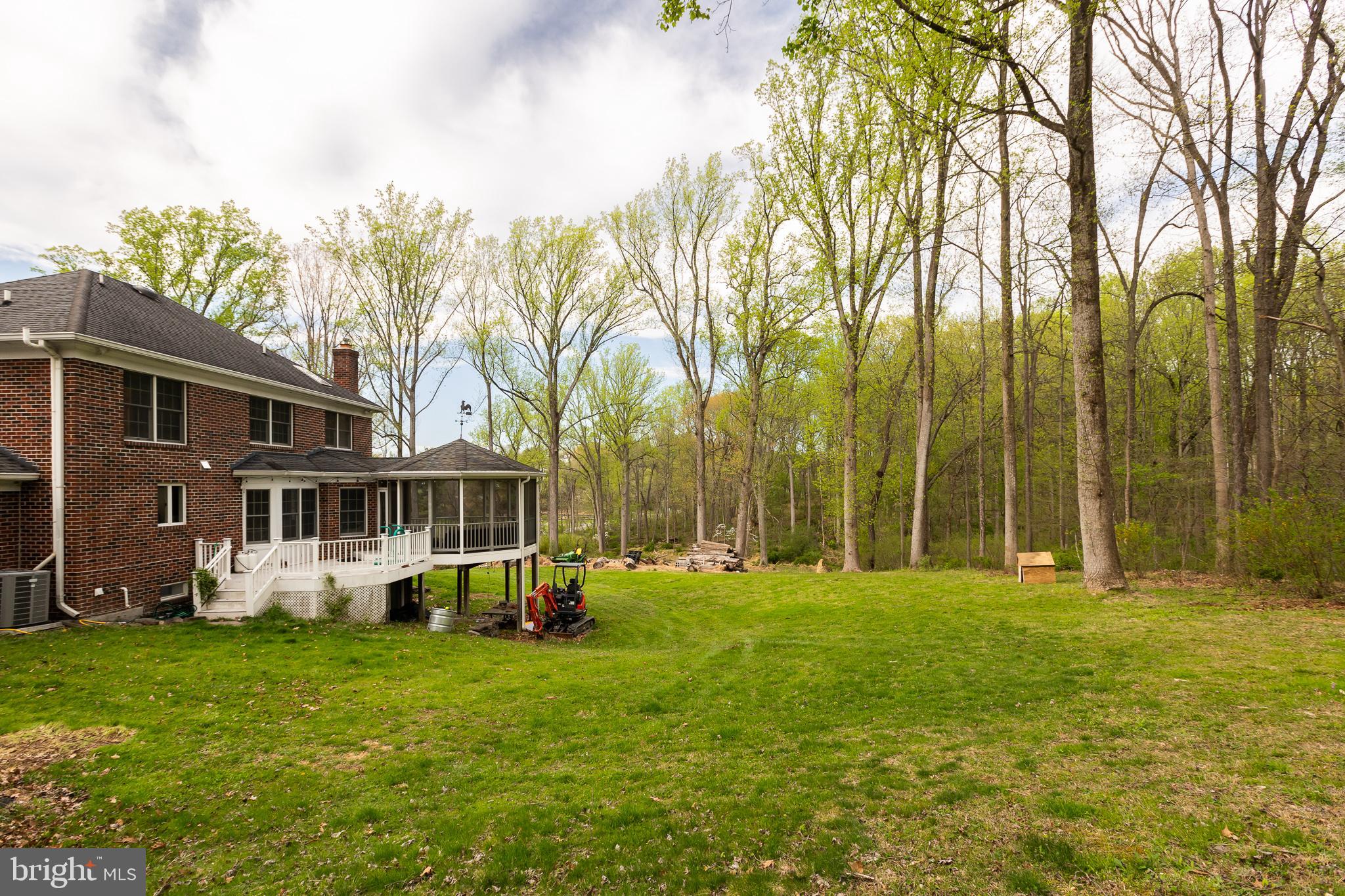 CLARKSVILLE HUNT - Residential