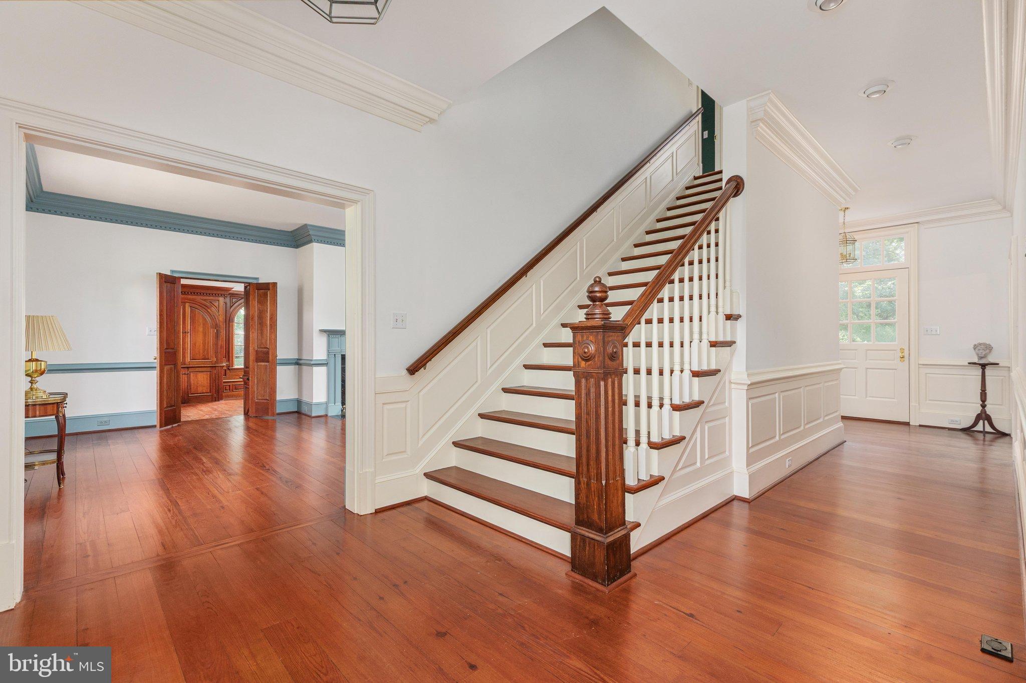 261 MERRIFIELD LANE