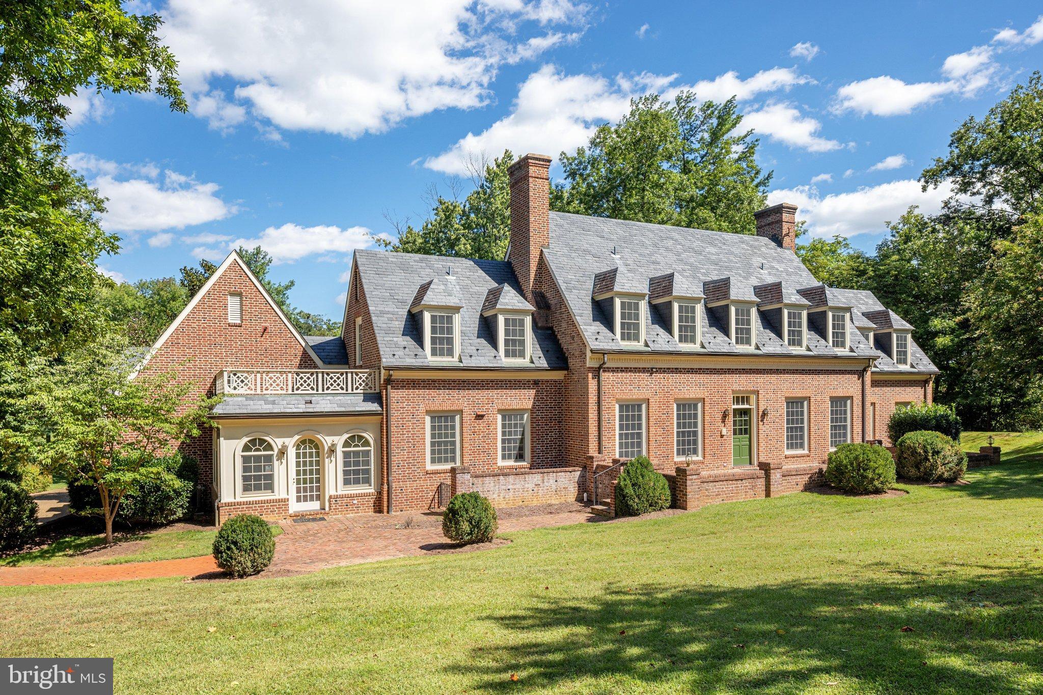 261 MERRIFIELD LANE