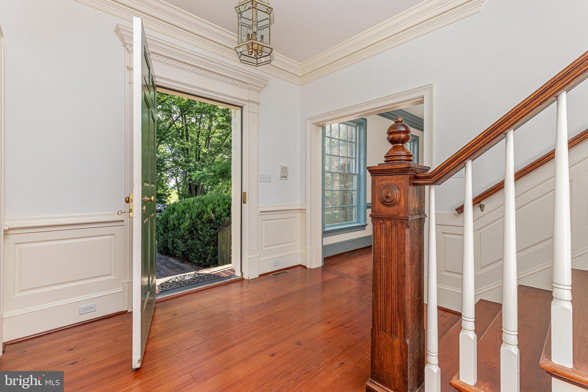 261 MERRIFIELD LANE