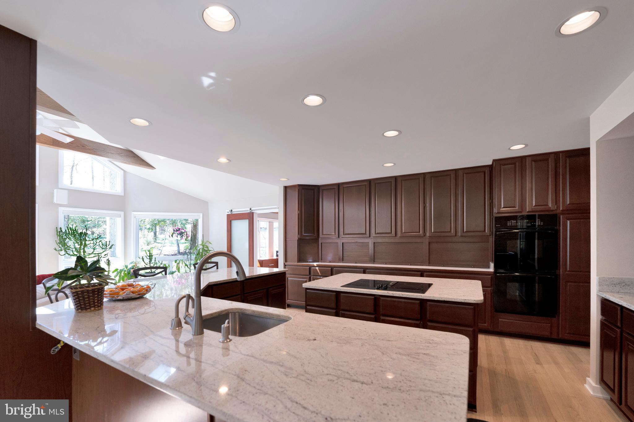 CARMEL IN THE WOODS - Residential