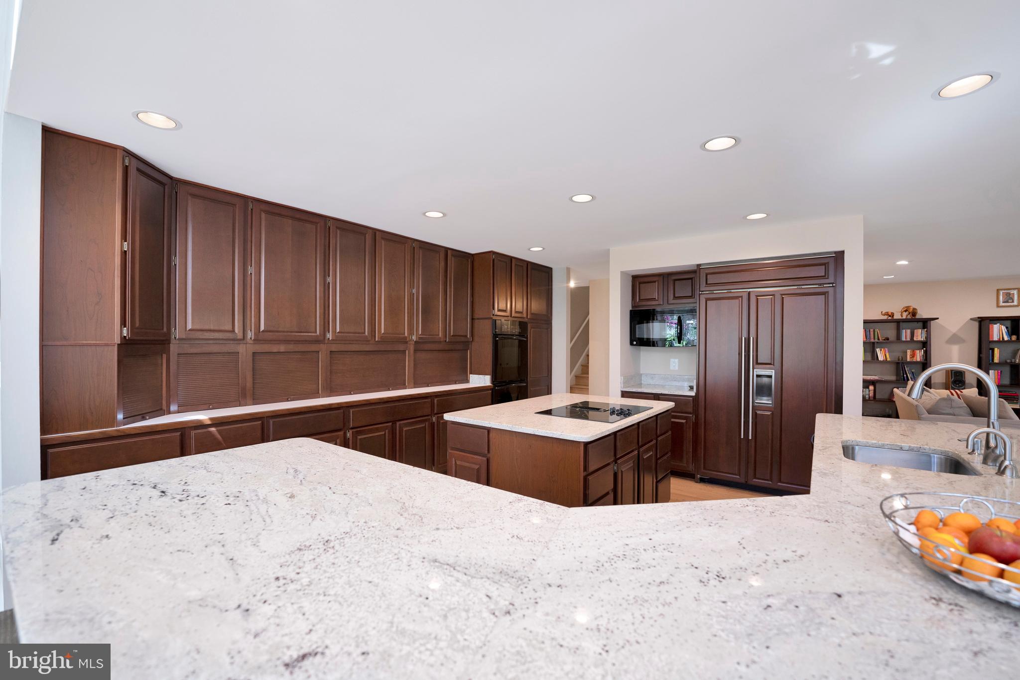 CARMEL IN THE WOODS - Residential