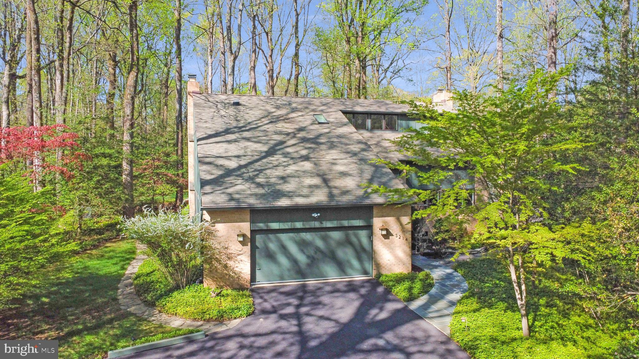 CARMEL IN THE WOODS - Residential