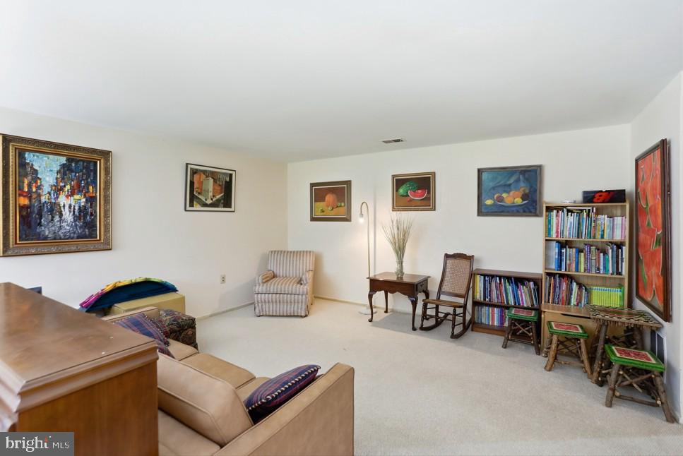 FAIRFAX CLUB ESTATES - Residential