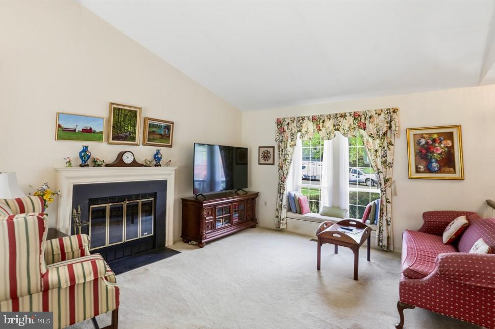 FAIRFAX CLUB ESTATES - Residential