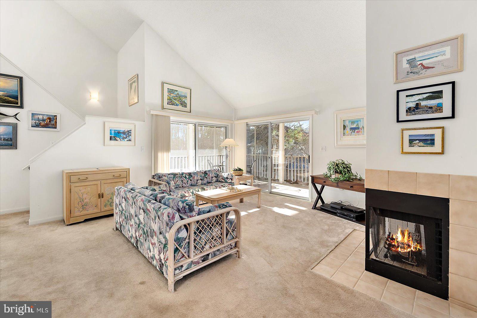 SEA COLONY WEST - Residential