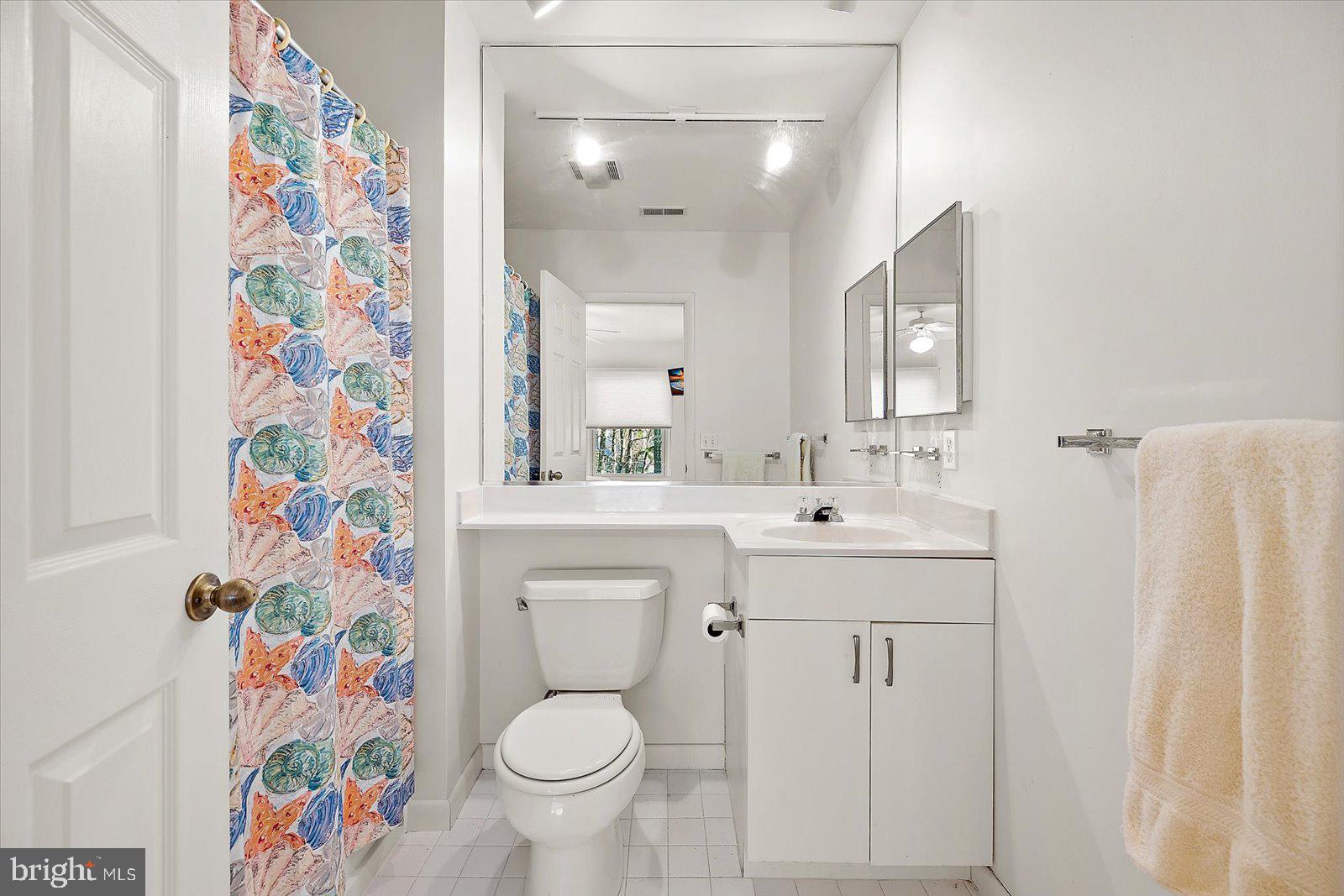 SEA COLONY WEST - Residential