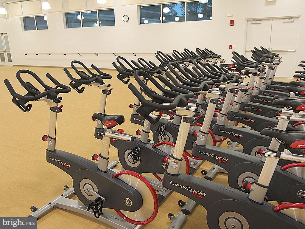 SEA COLONY WEST - Residential