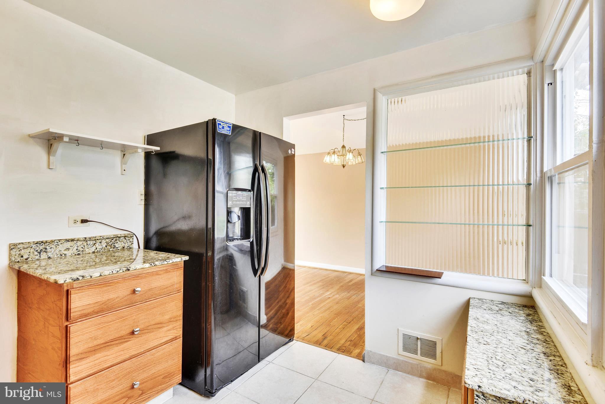 GREENWOOD KNOLLS - Residential Lease