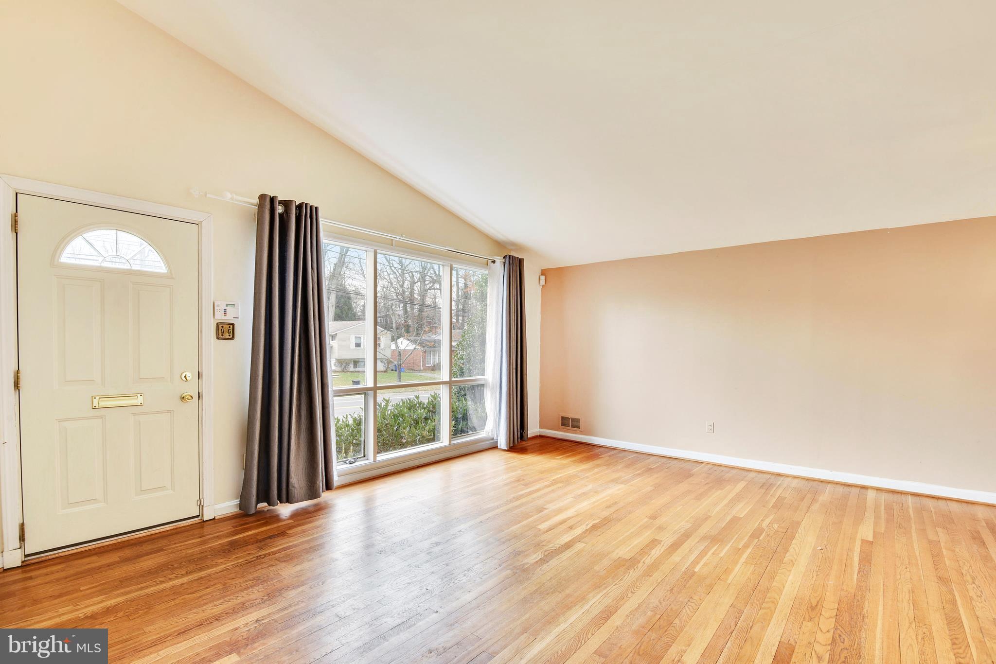 GREENWOOD KNOLLS - Residential Lease