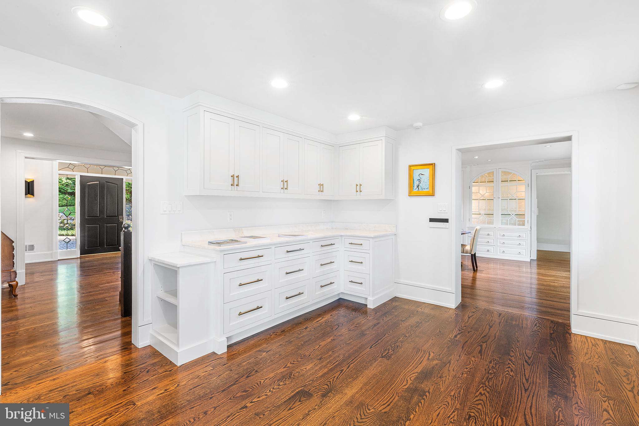 RADNOR HUNT - Residential