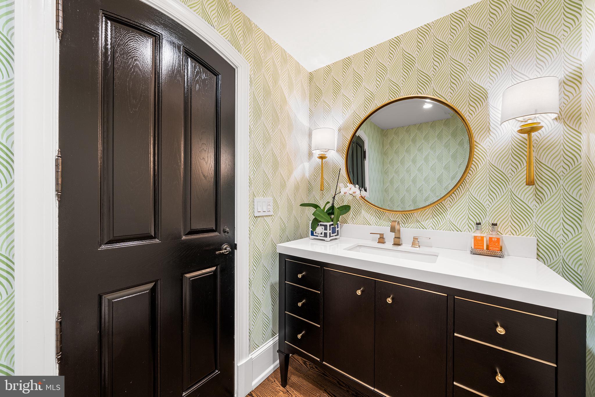 RADNOR HUNT - Residential