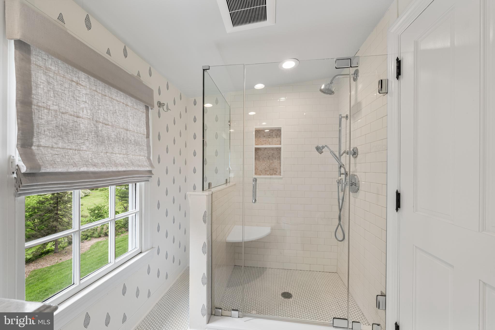 RADNOR HUNT - Residential