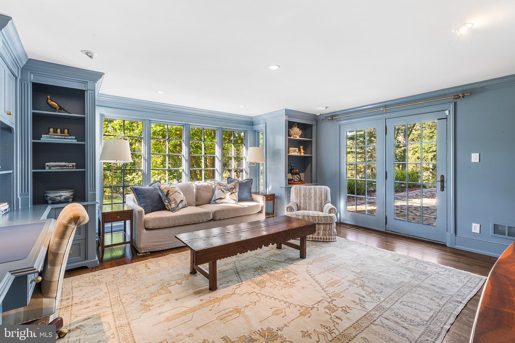 RADNOR HUNT - Residential