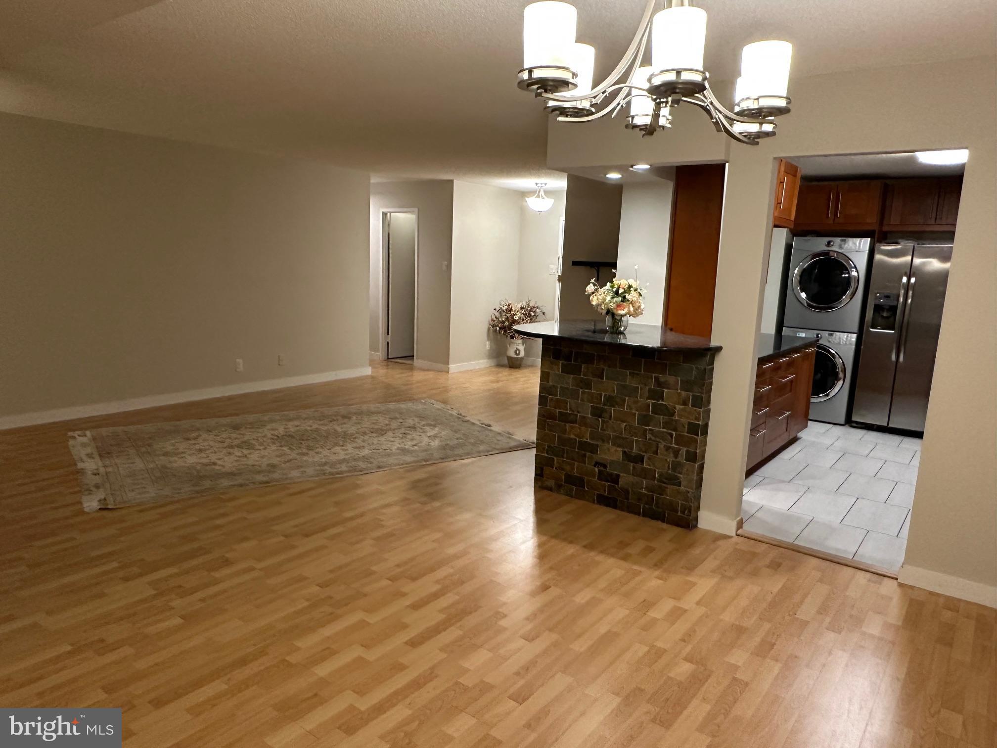 307 YOAKUM PARKWAY 609