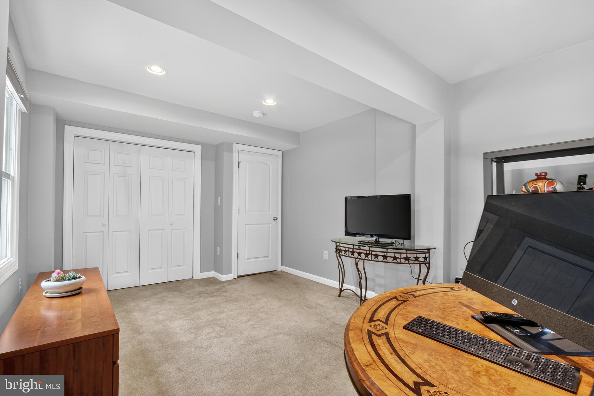 HOLMES RUN ACRES - Residential