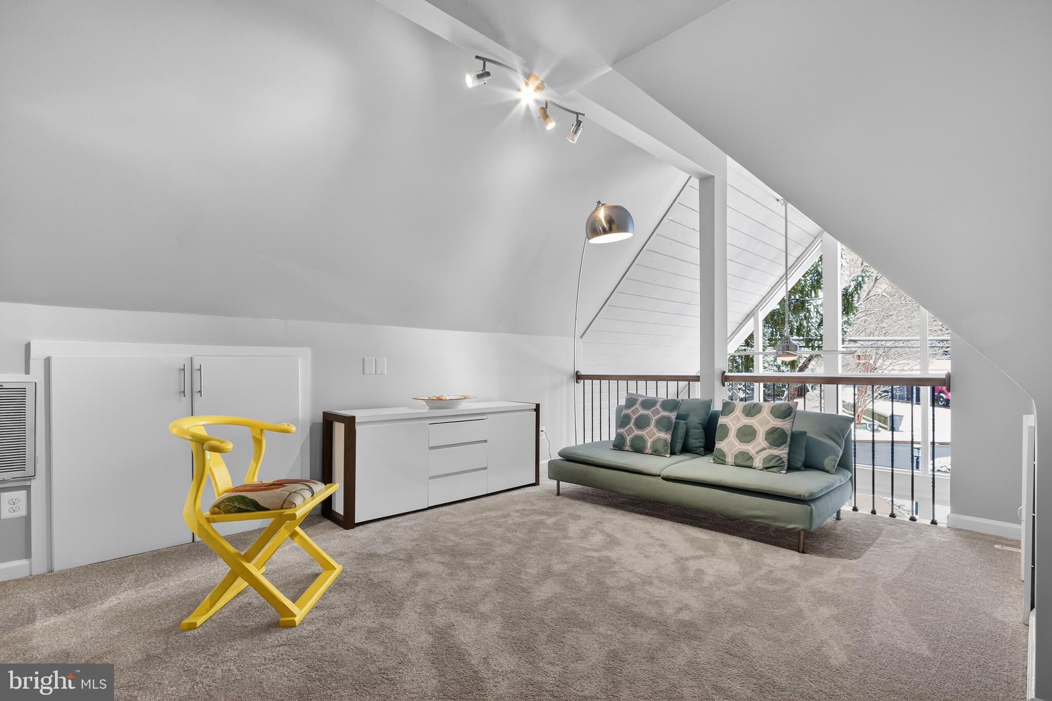 HOLMES RUN ACRES - Residential