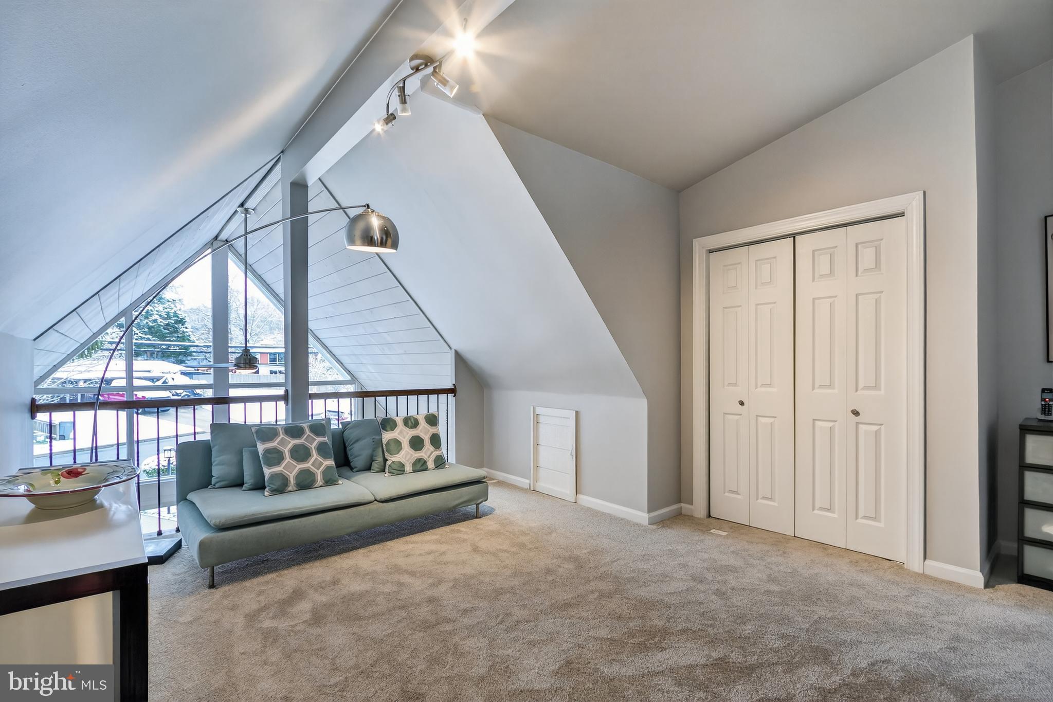 HOLMES RUN ACRES - Residential