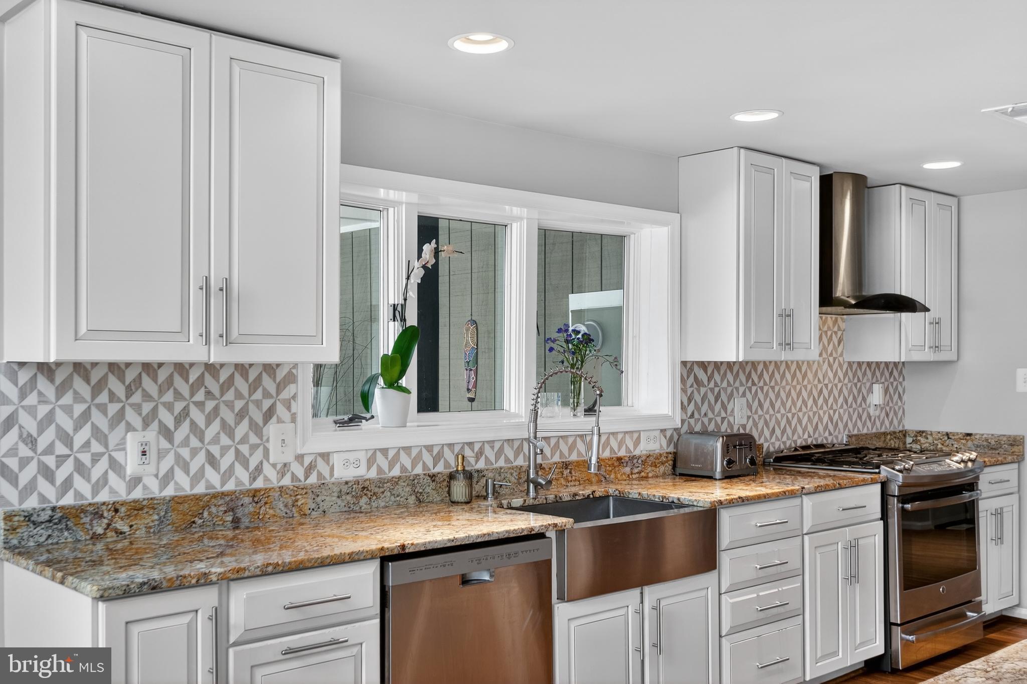 HOLMES RUN ACRES - Residential