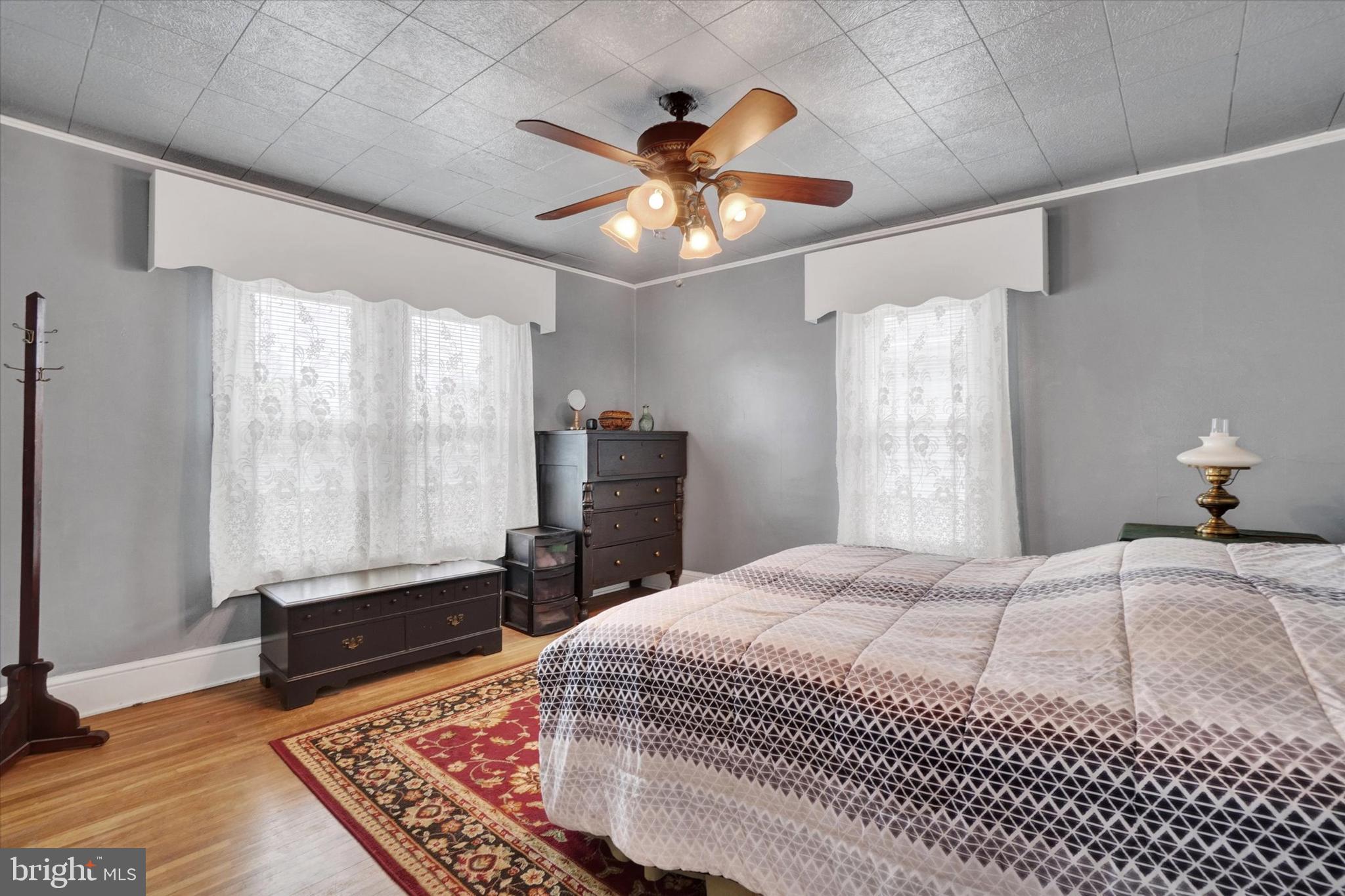 MT WOLF - Residential