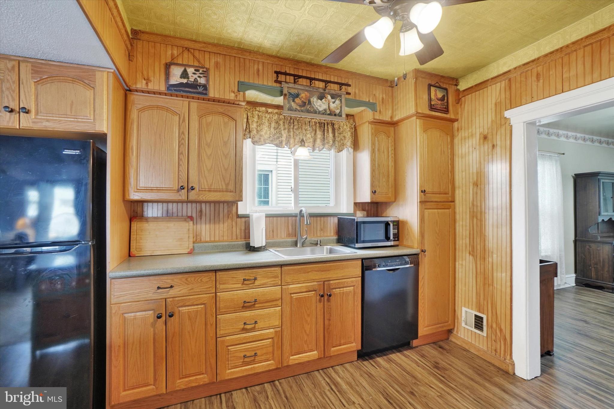 MT WOLF - Residential