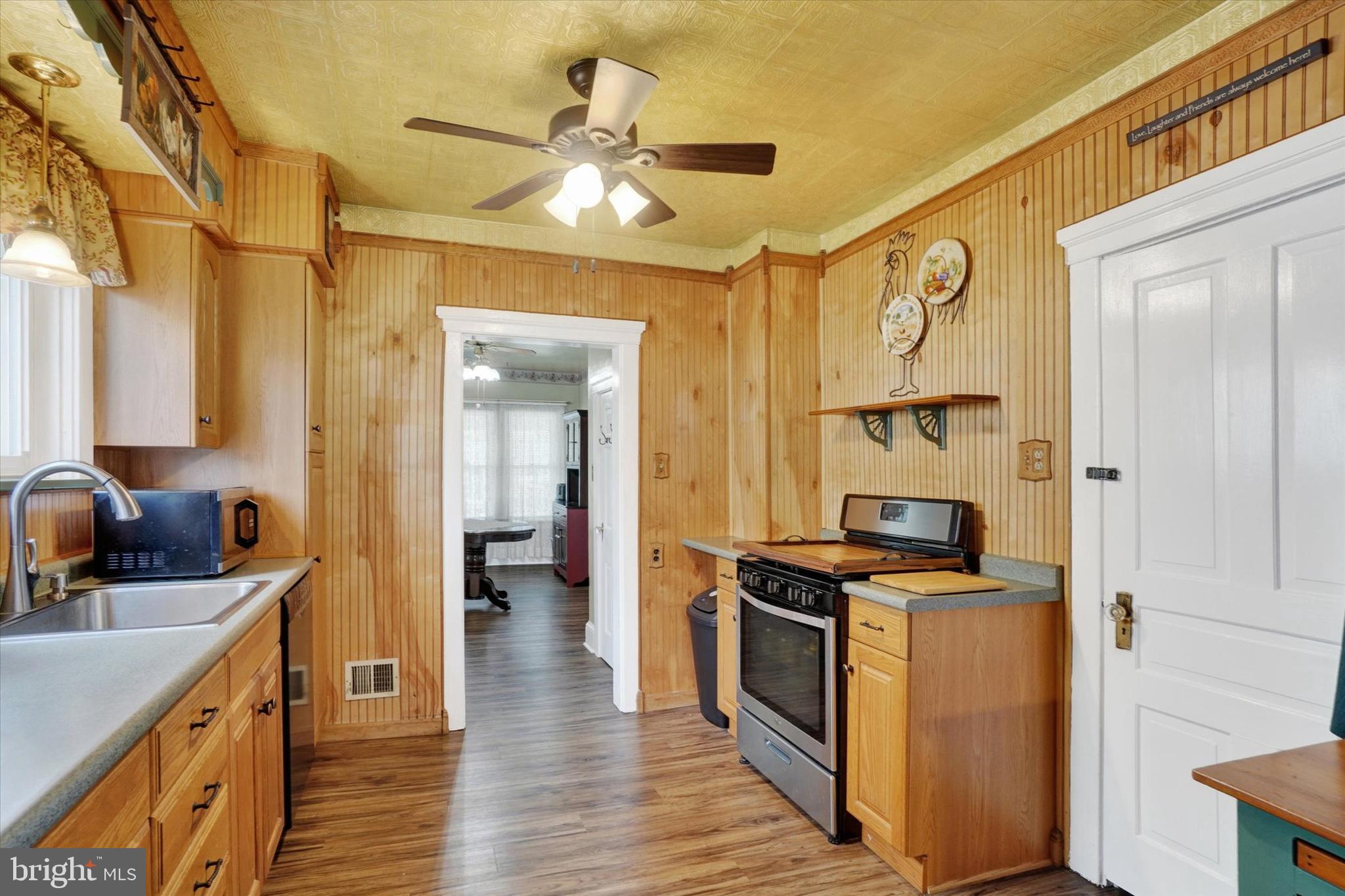 MT WOLF - Residential