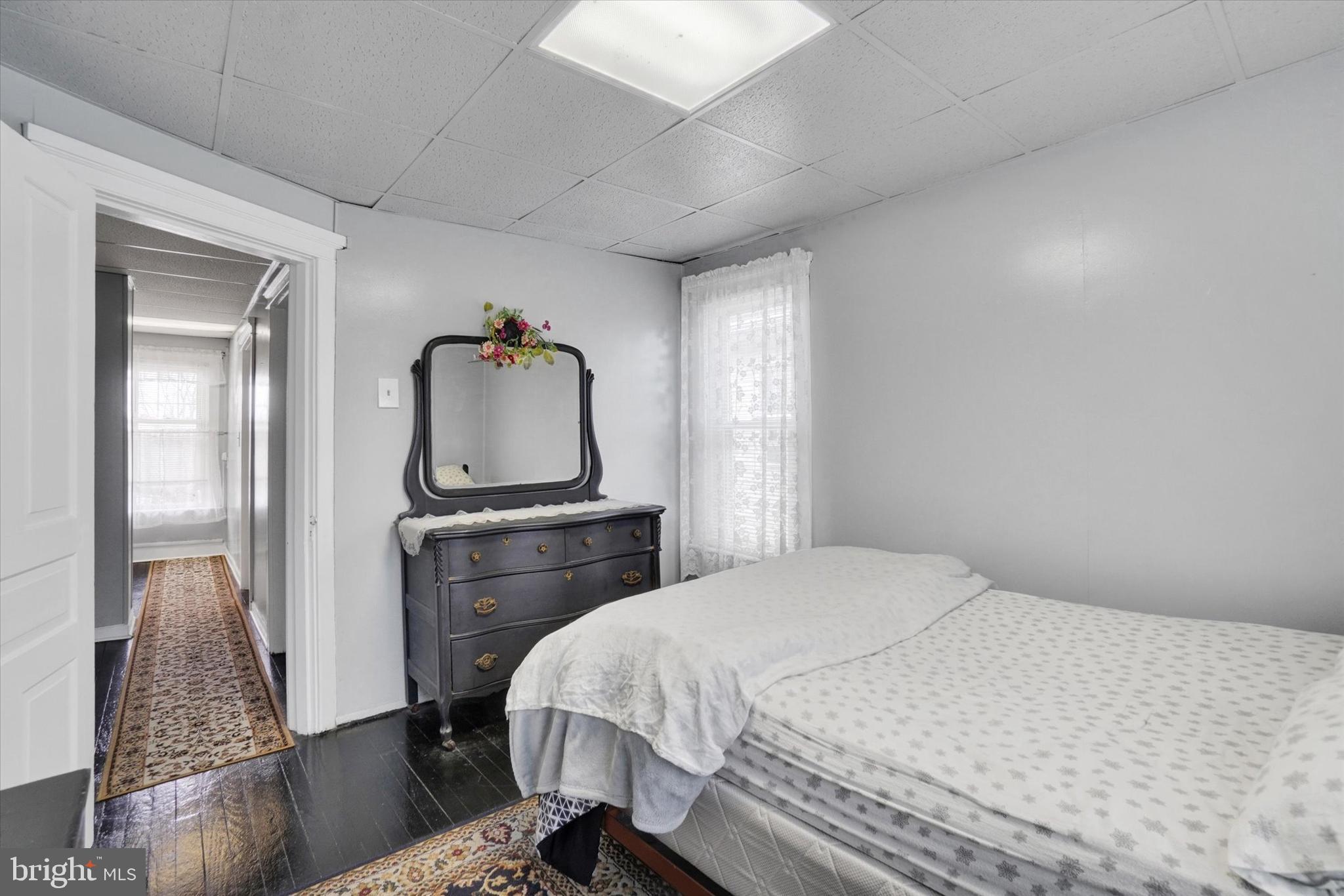 MT WOLF - Residential