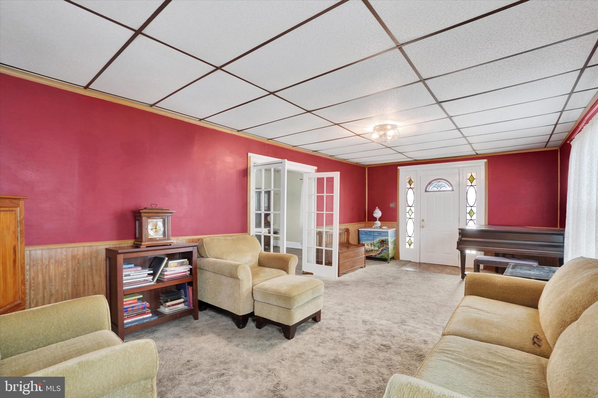 MT WOLF - Residential