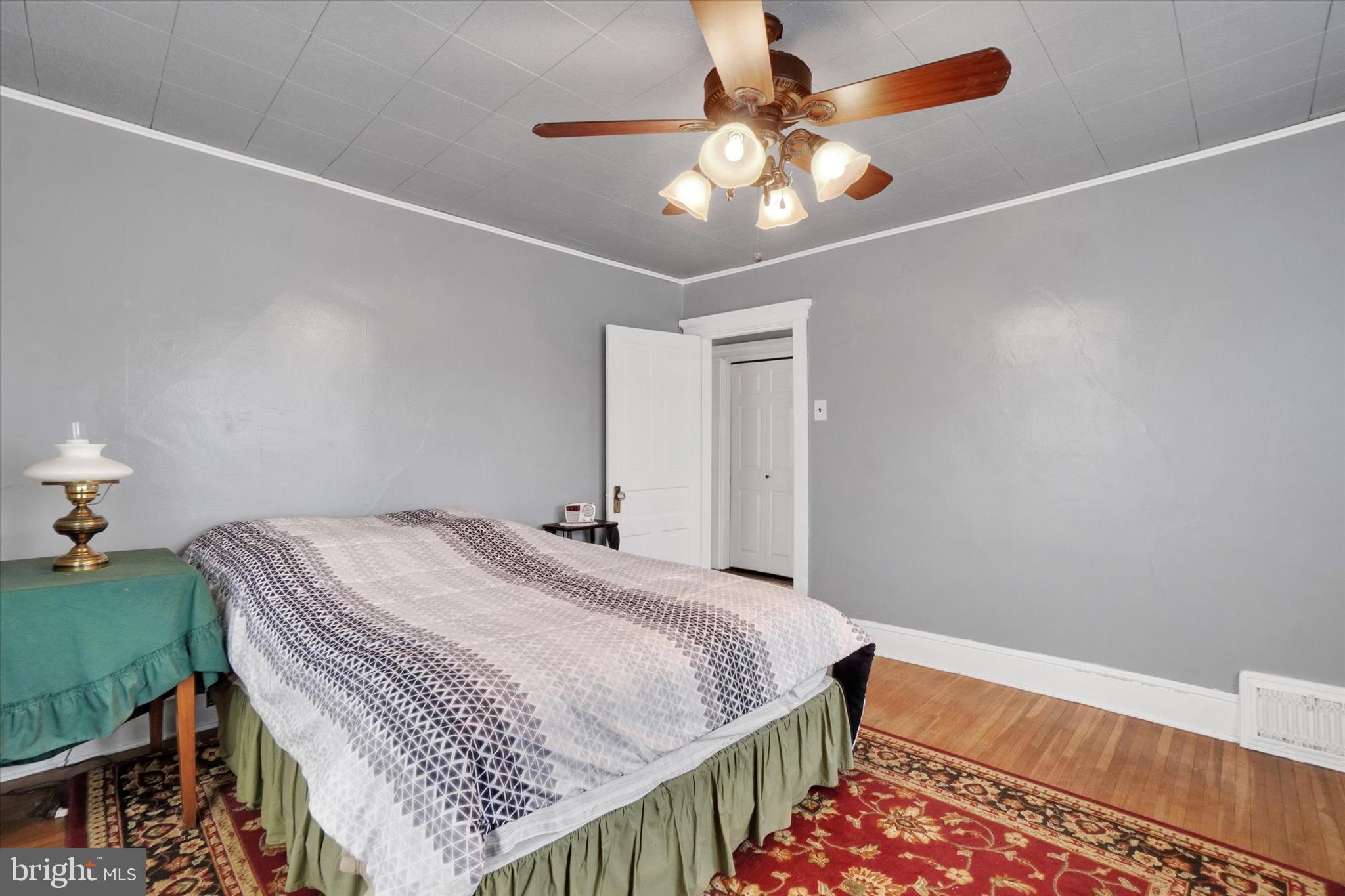 MT WOLF - Residential