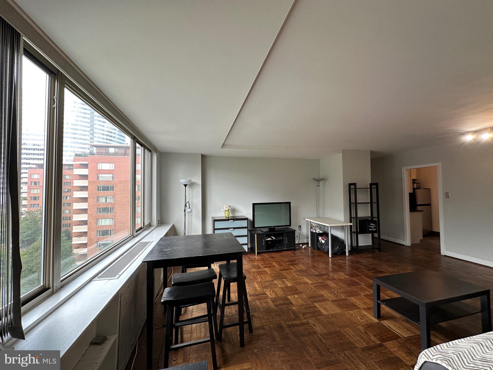1111 ARLINGTON BOULEVARD 618