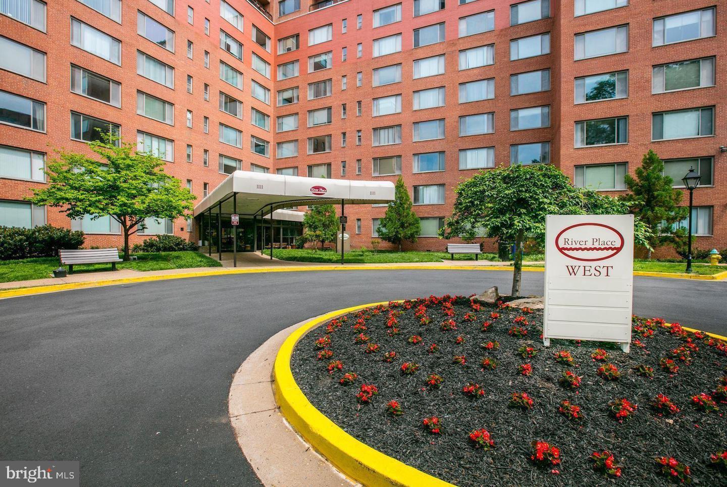 1111 ARLINGTON BOULEVARD 618