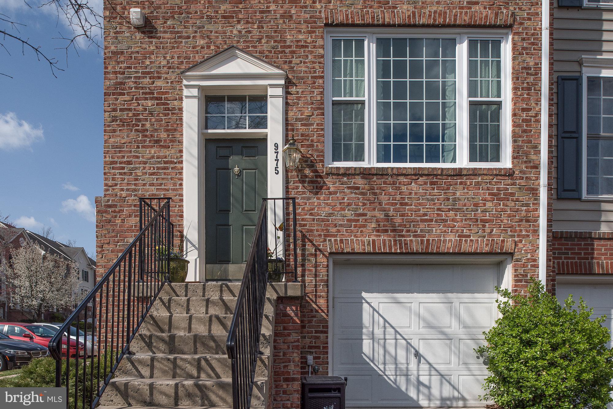 TOWNES AT COMPTON FARM - Residential