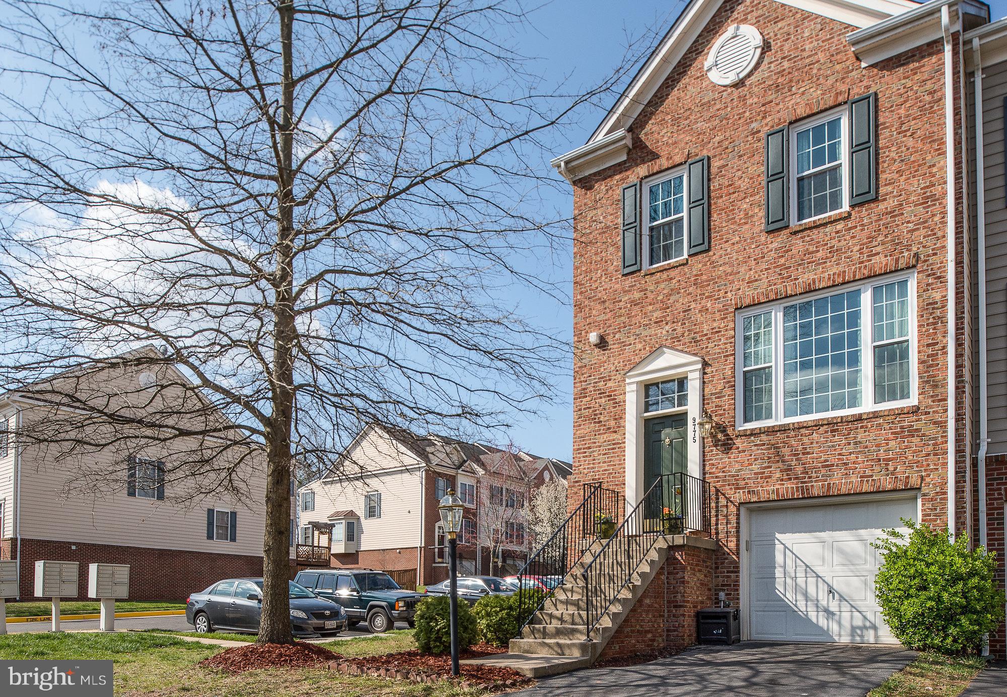TOWNES AT COMPTON FARM - Residential