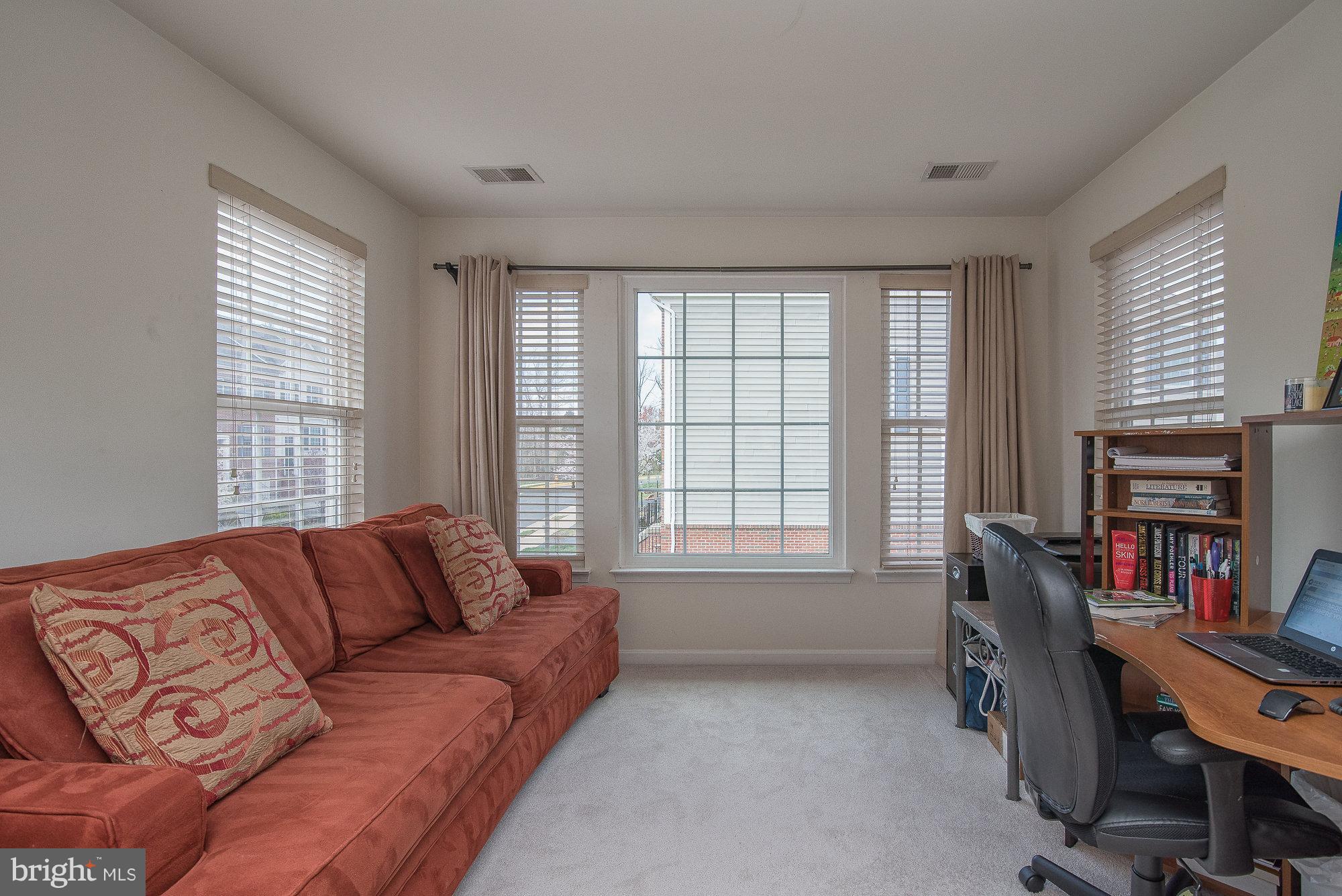 TOWNES AT COMPTON FARM - Residential