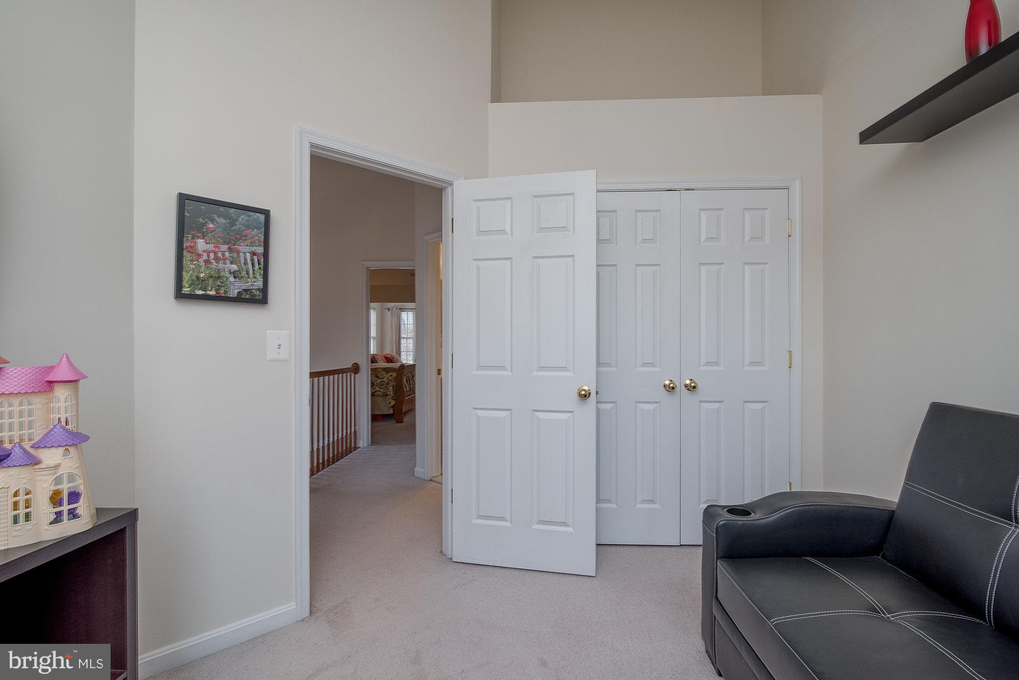 TOWNES AT COMPTON FARM - Residential