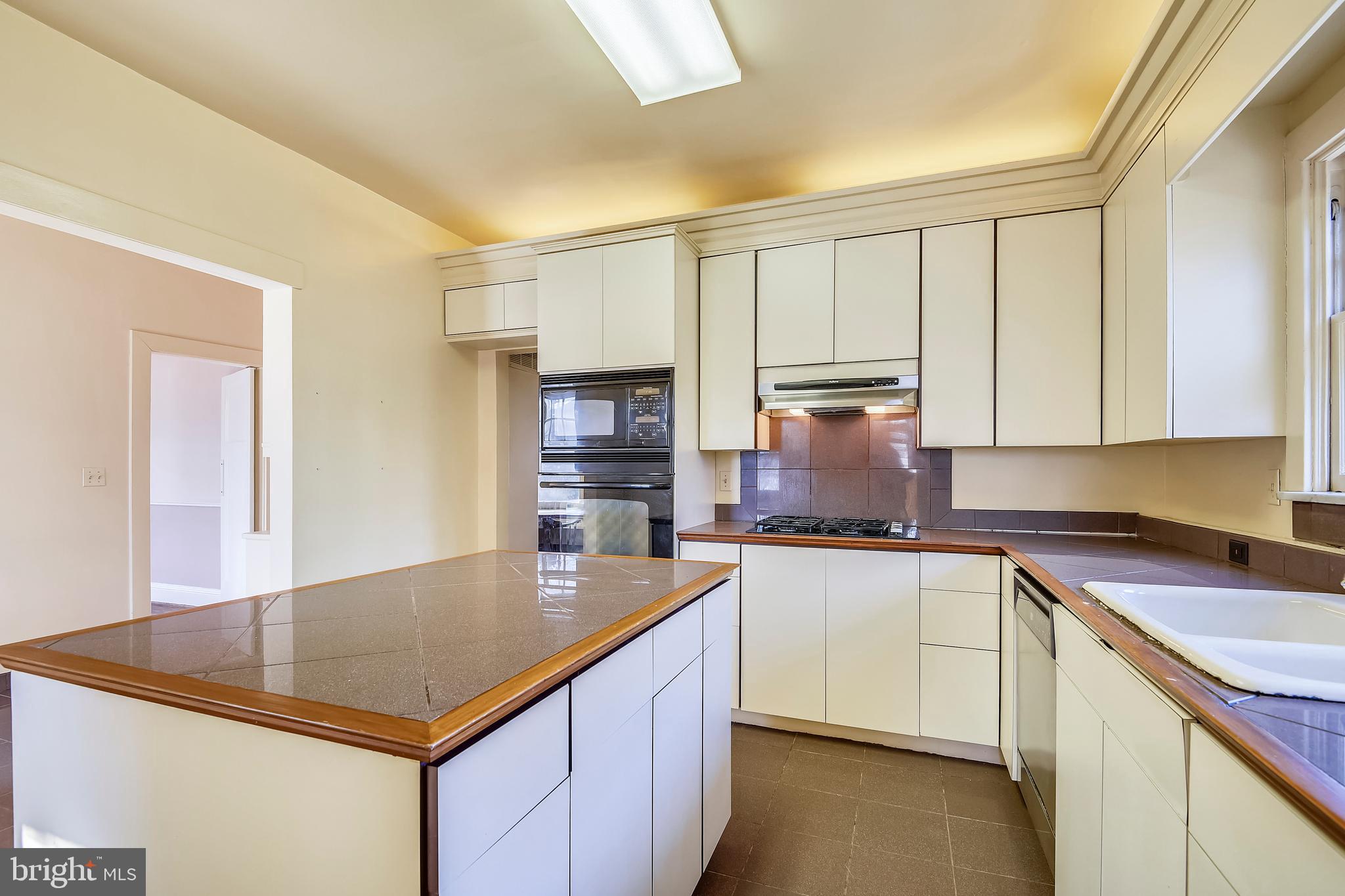 GUILFORD - Residential