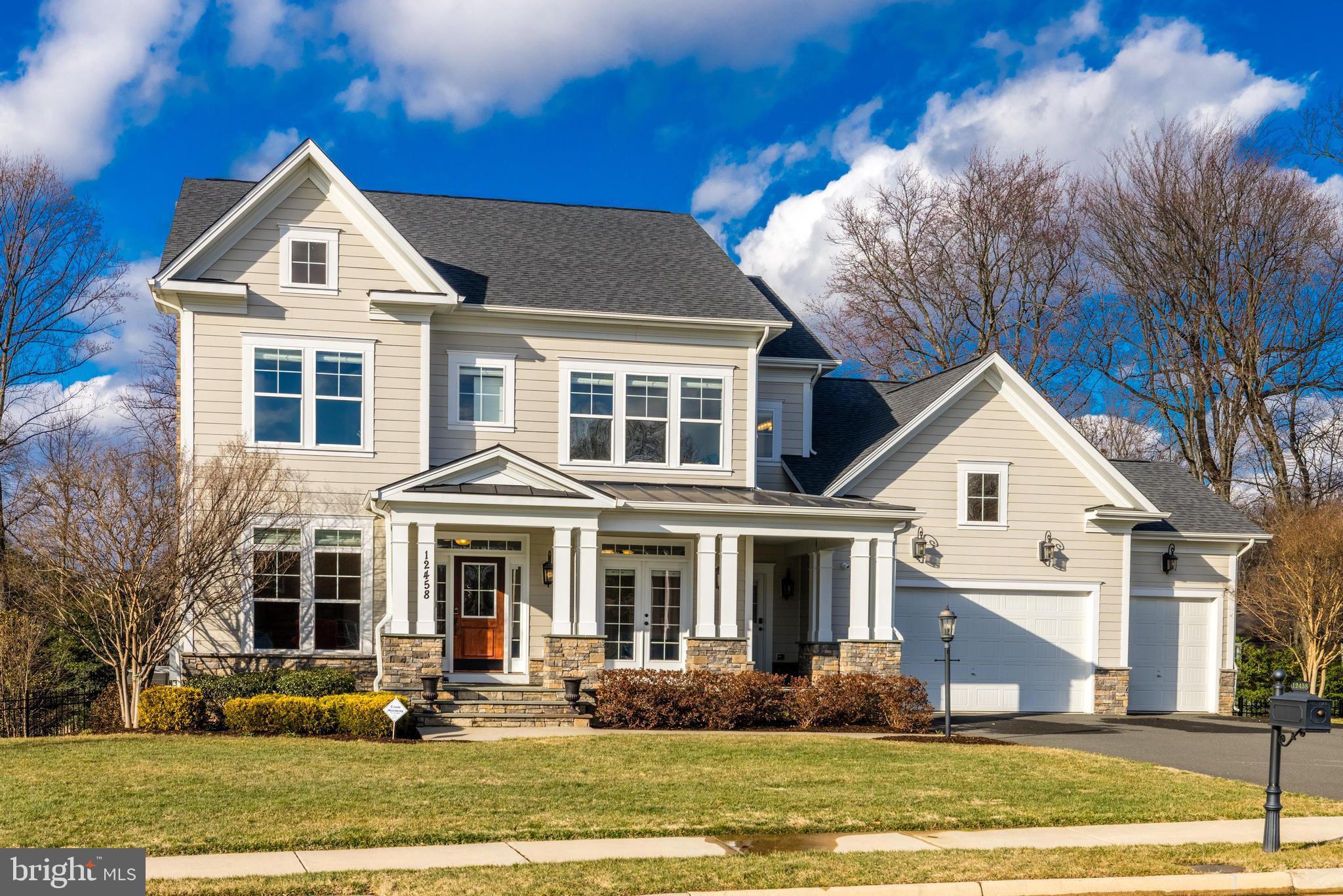 IRIS HILLS - Residential