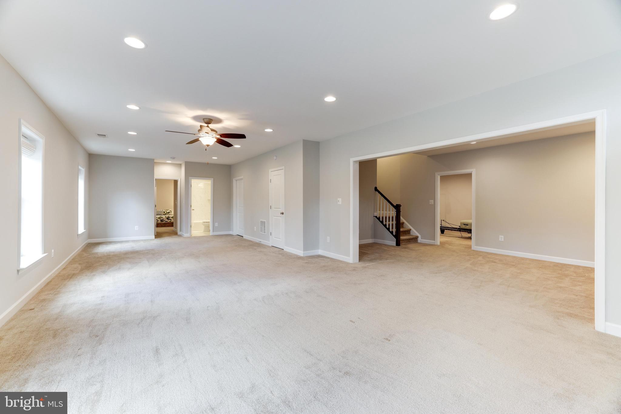 IRIS HILLS - Residential