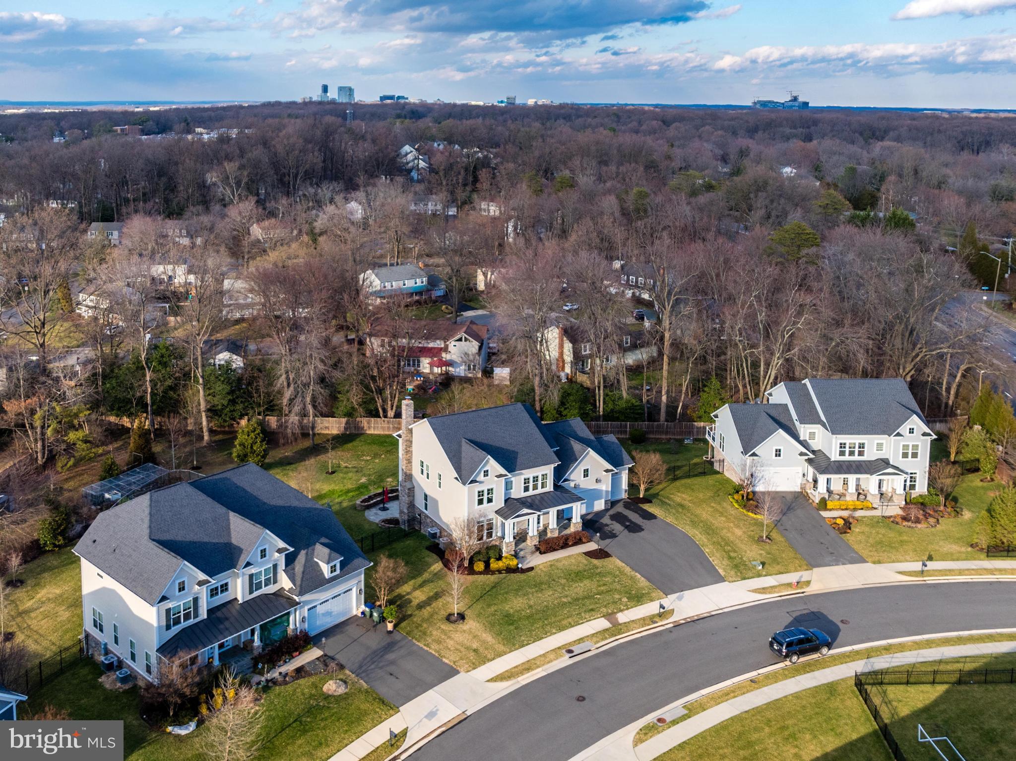 IRIS HILLS - Residential