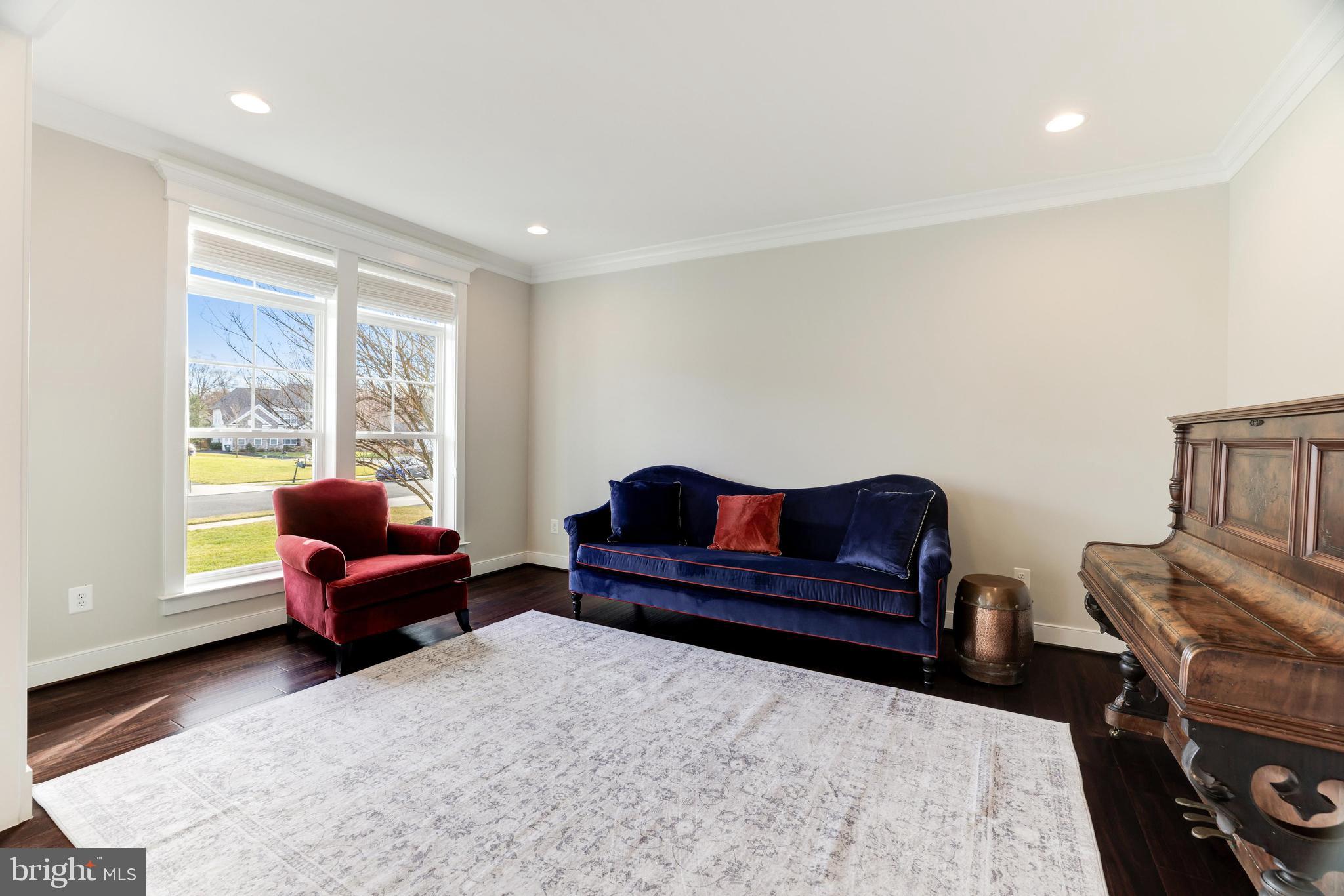 IRIS HILLS - Residential