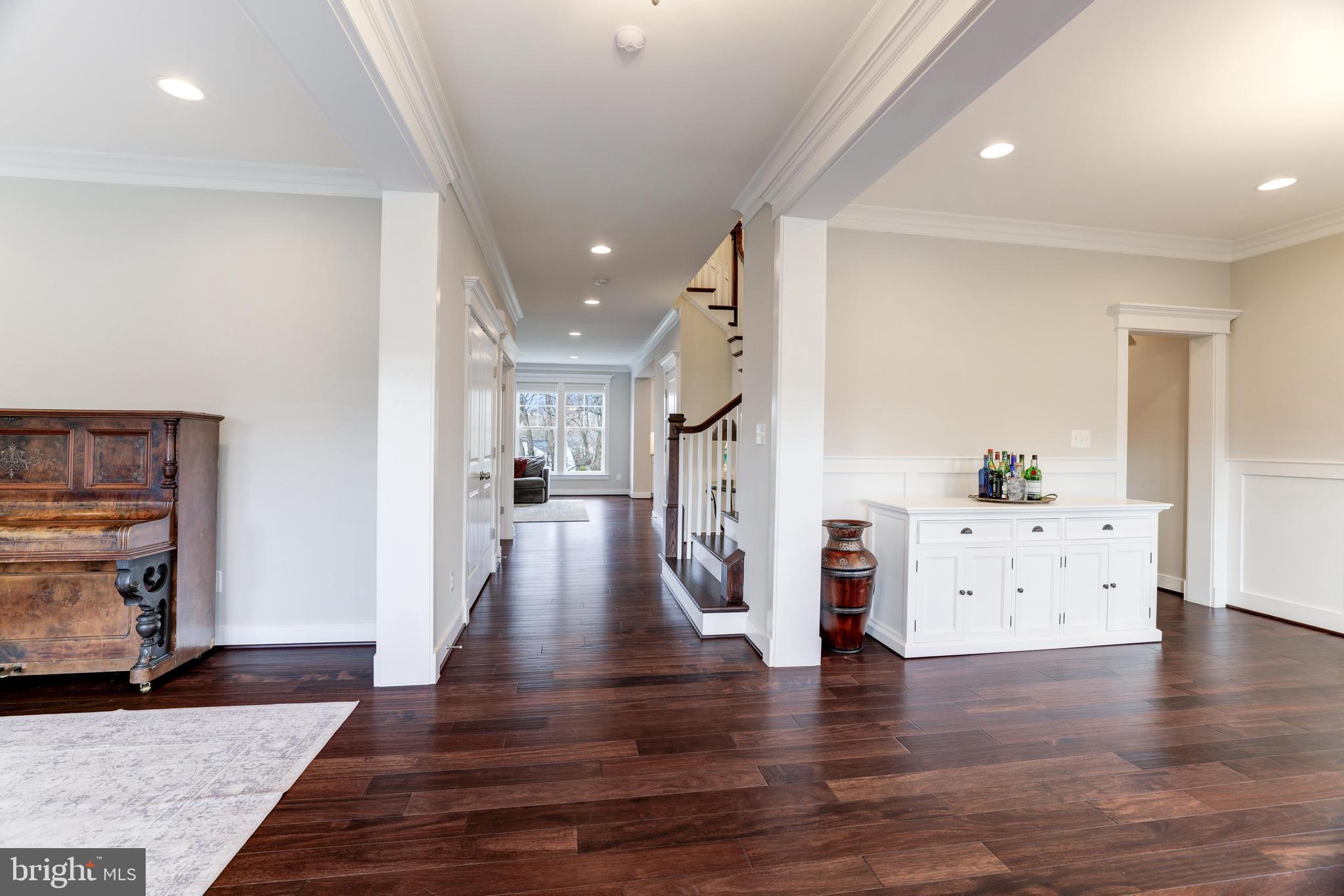 IRIS HILLS - Residential