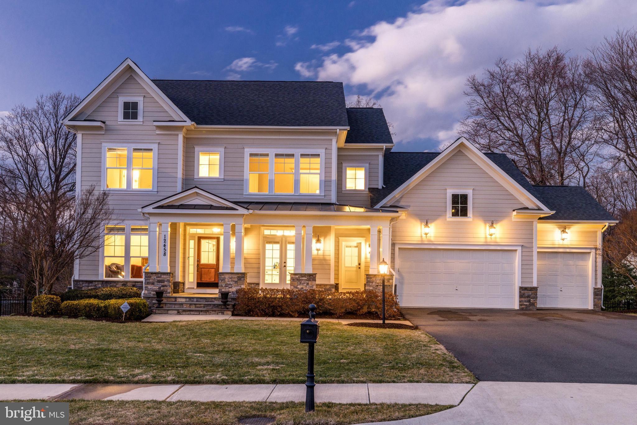 IRIS HILLS - Residential