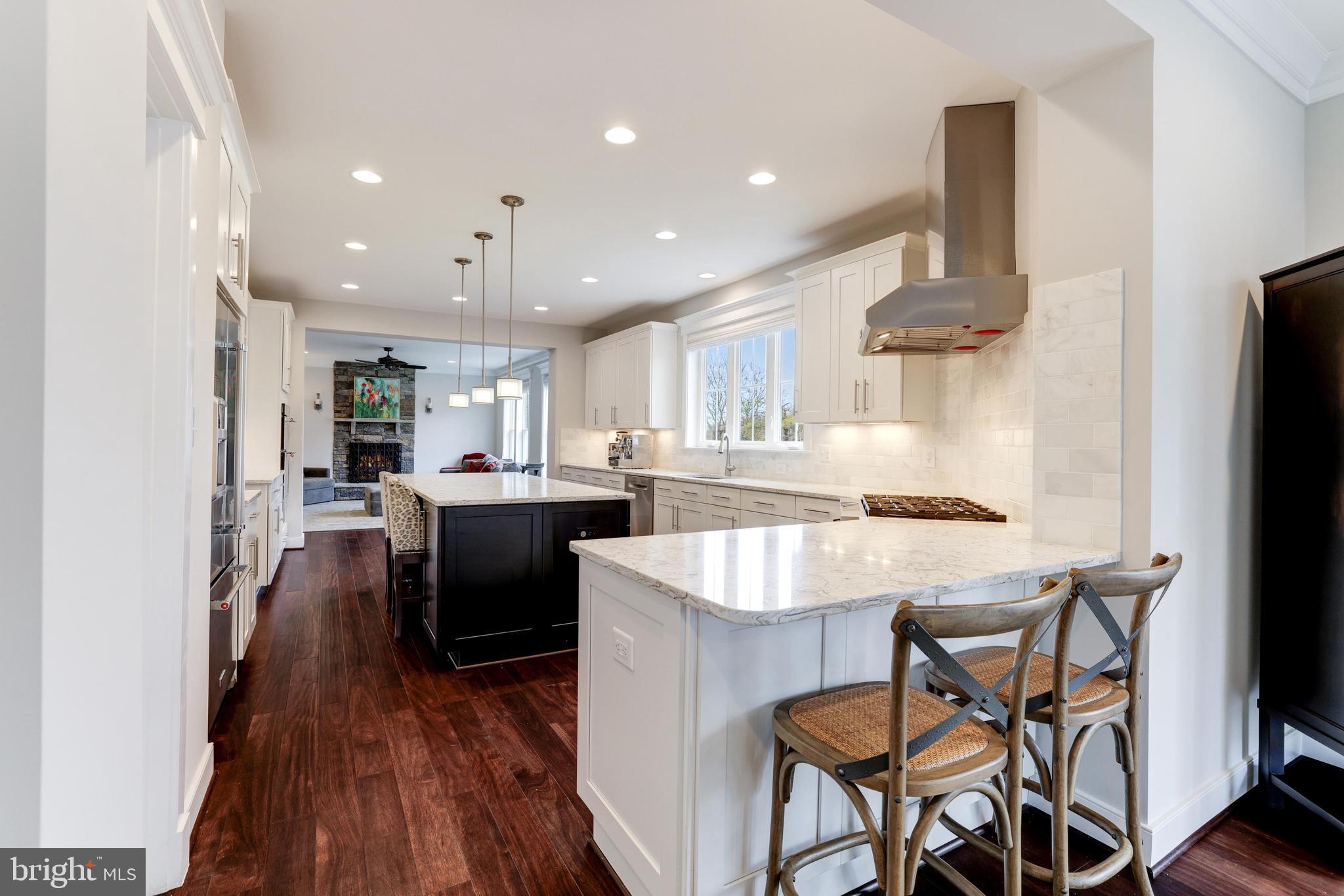 IRIS HILLS - Residential