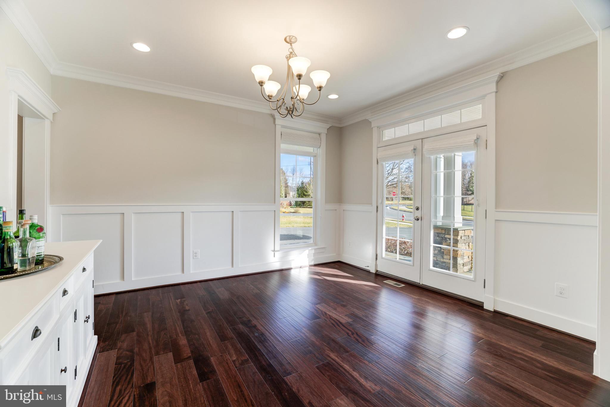 IRIS HILLS - Residential