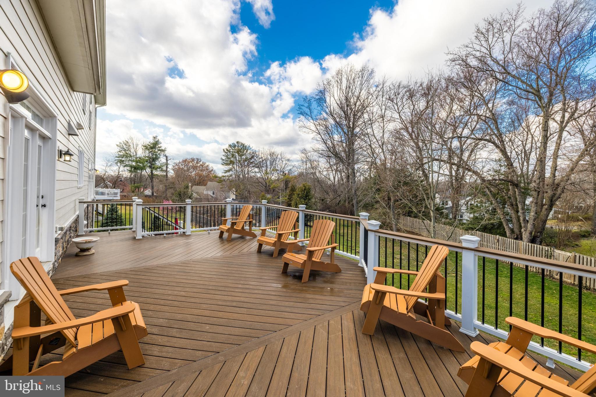 IRIS HILLS - Residential